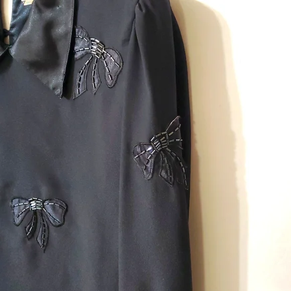 Vintage Nilani Black Long Sleeve Satin Blouse with Beaded Bows Sz 2 - Picture 10 of 12